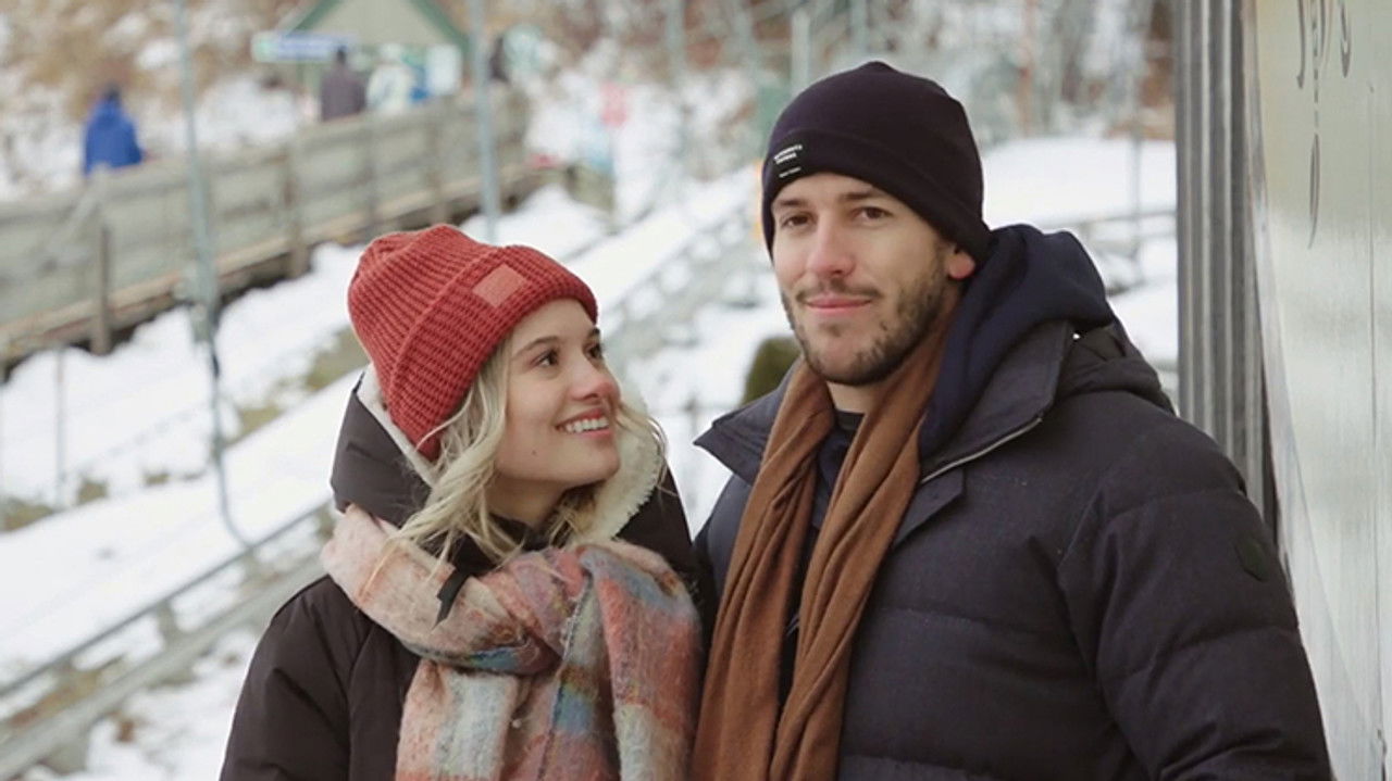 Occupation Double présente Colocs... en amour: Spécial Noël — Épisode 1