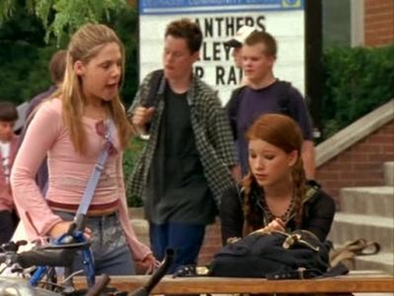 Degrassi - Season 3 Episode 8 : Whisper To A Scream