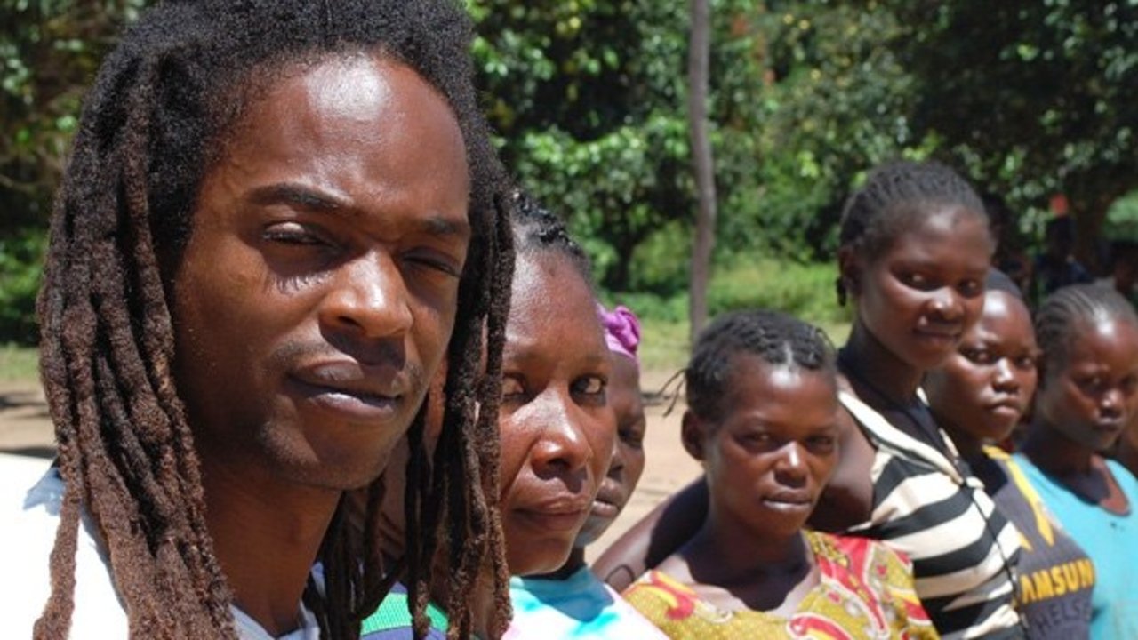 Unreported World - Season 14 Episode 15 : The Jungle Midwife