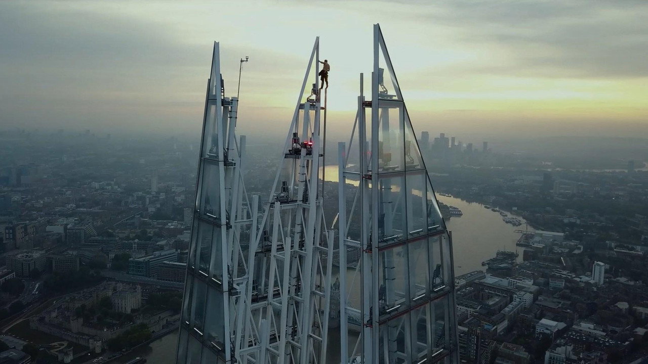SKYCLIMBER - Scaling the Eiffel Tower
