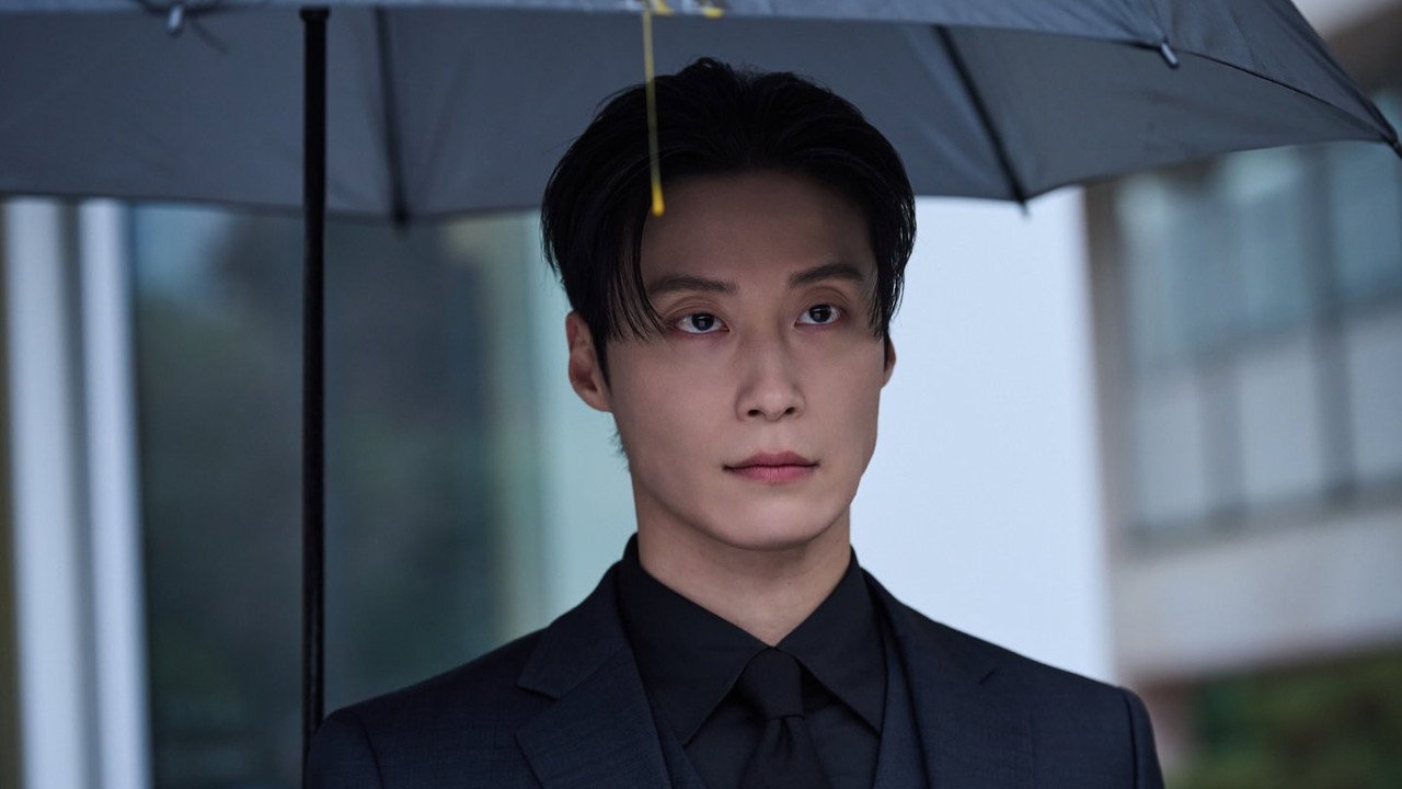 Kẻ Thù Hoàng Gia Của Tôi - Backdrop 5