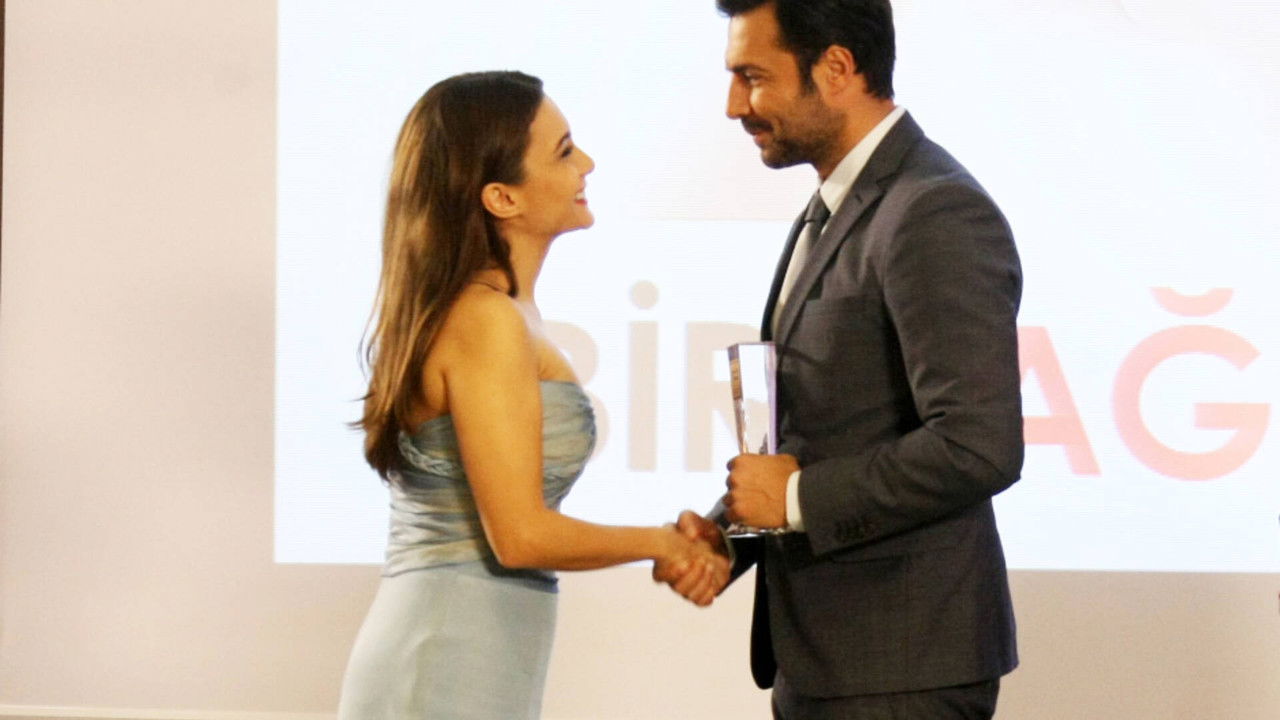 Güllerin Savaşı — Épisode 12