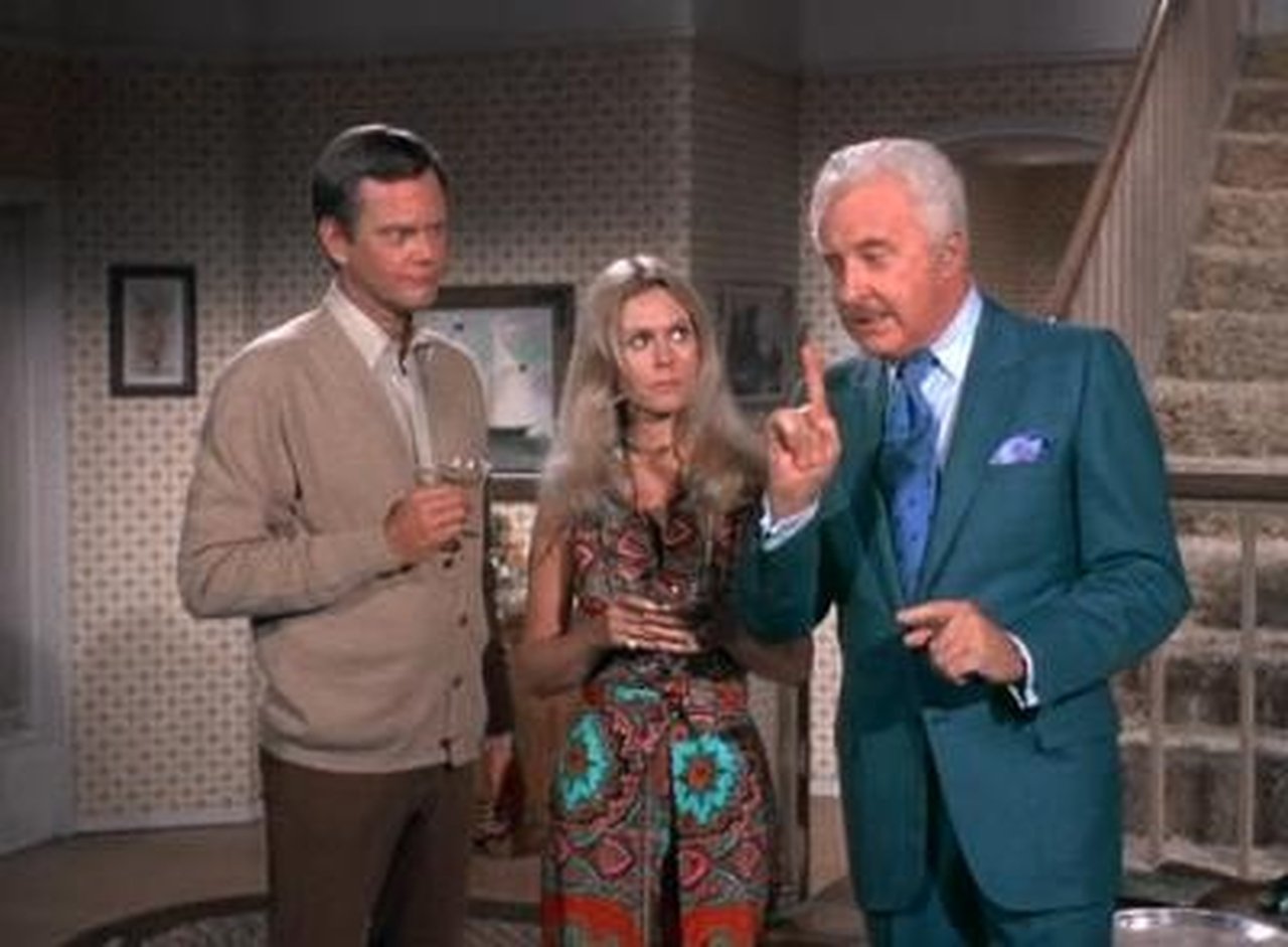 Bewitched - Season 8 Episode 11 : The Warlock in the Gray Flannel Suit