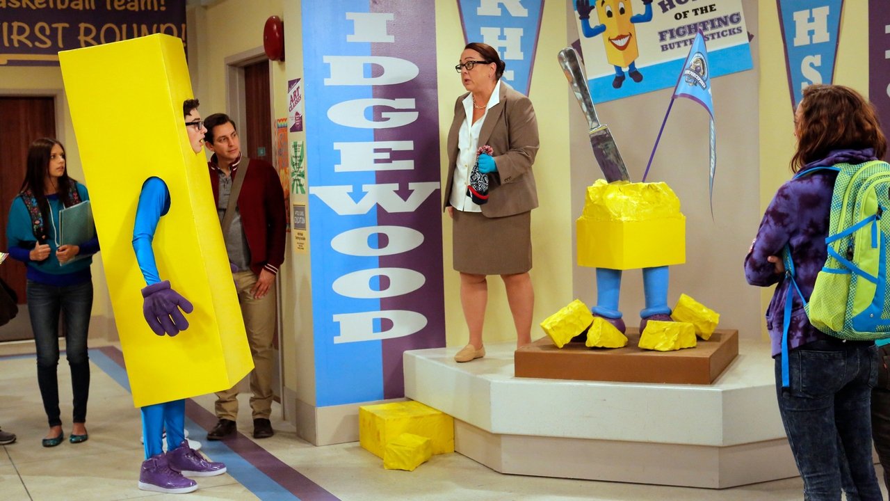 Liv and Maddie - Season 2 Episode 22 : Frame-A-Rooney