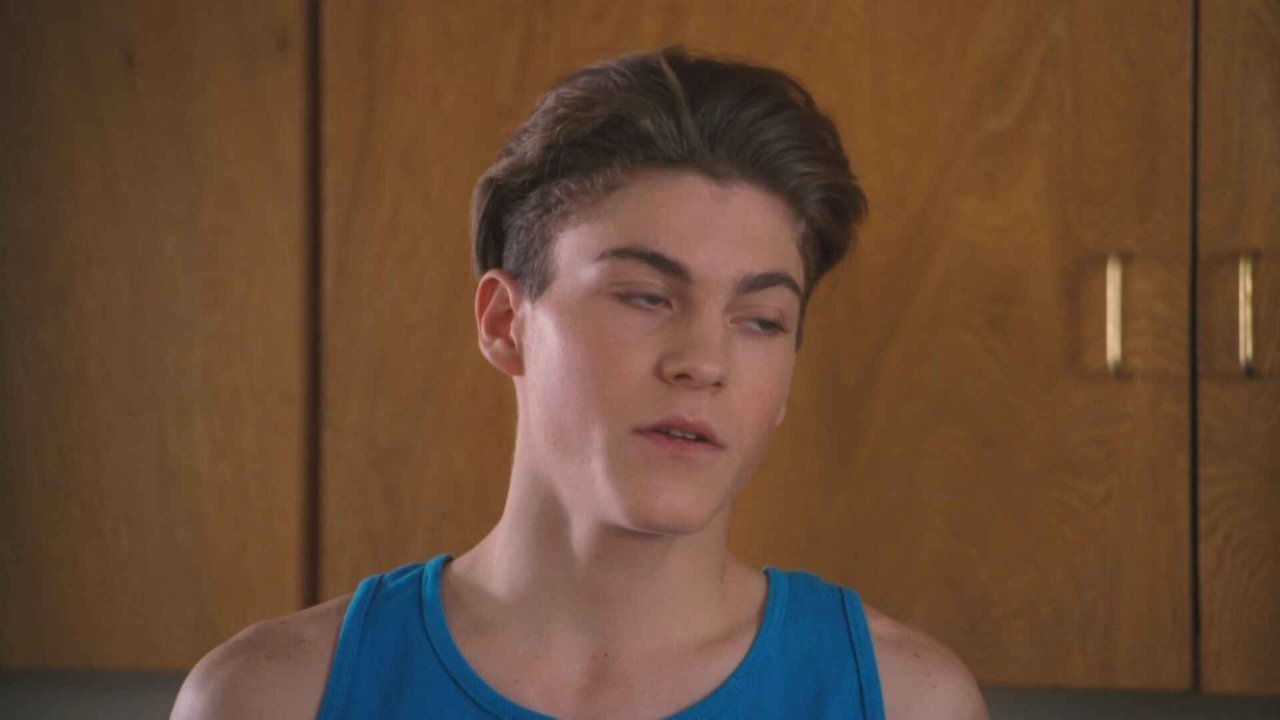 Beverly Hills, 90210 - Season 1 Episode 15 : A Fling in Palm Springs (a.k.a. Palm Springs Weekend)