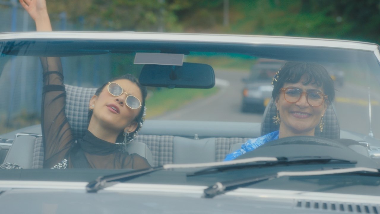 Betty la Fea, the Story Continues - Season 2 Episode 10 : Betty Is Colombia