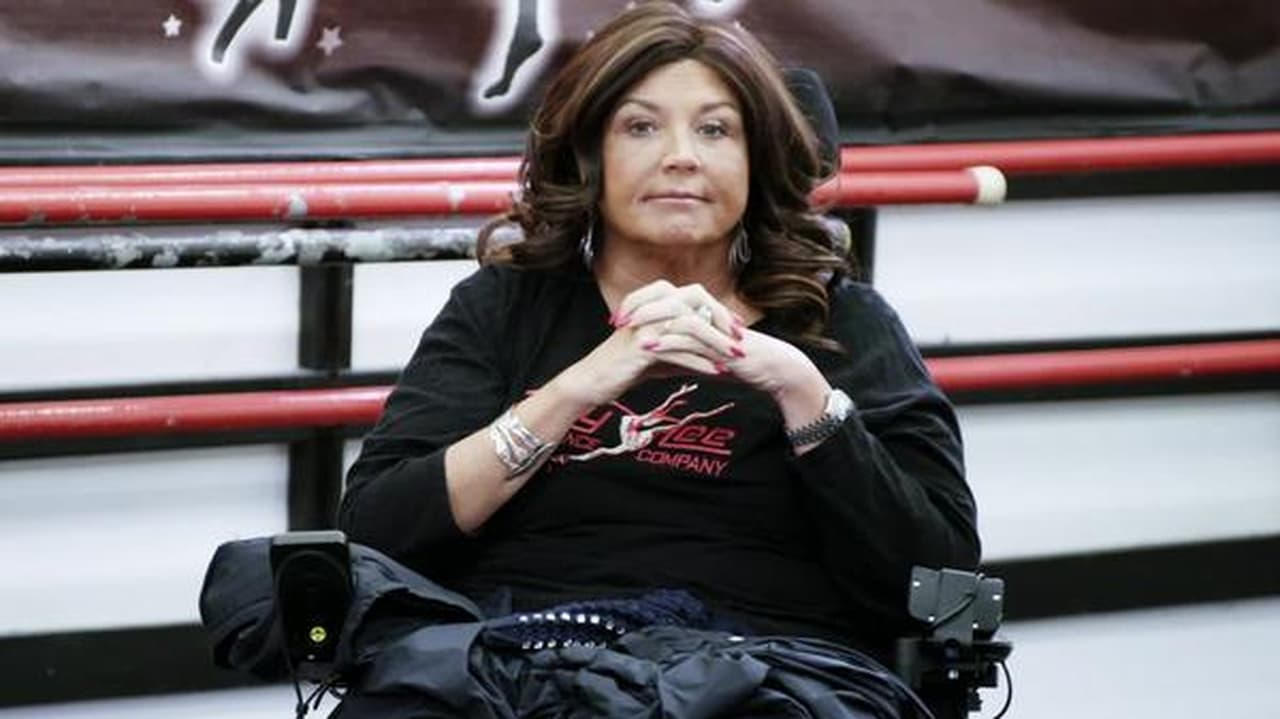 Dance Moms - Season 8 Episode 5 : Queen of the ALDC