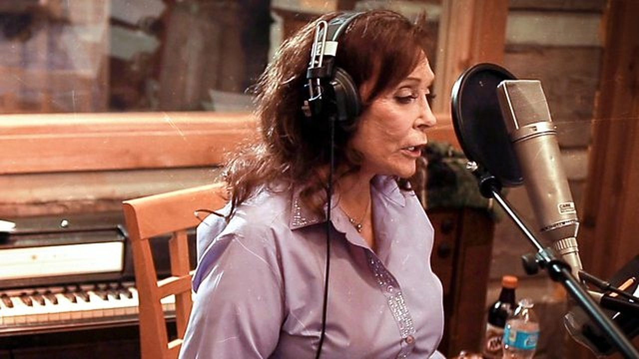 Loretta Lynn - Still a Mountain Girl