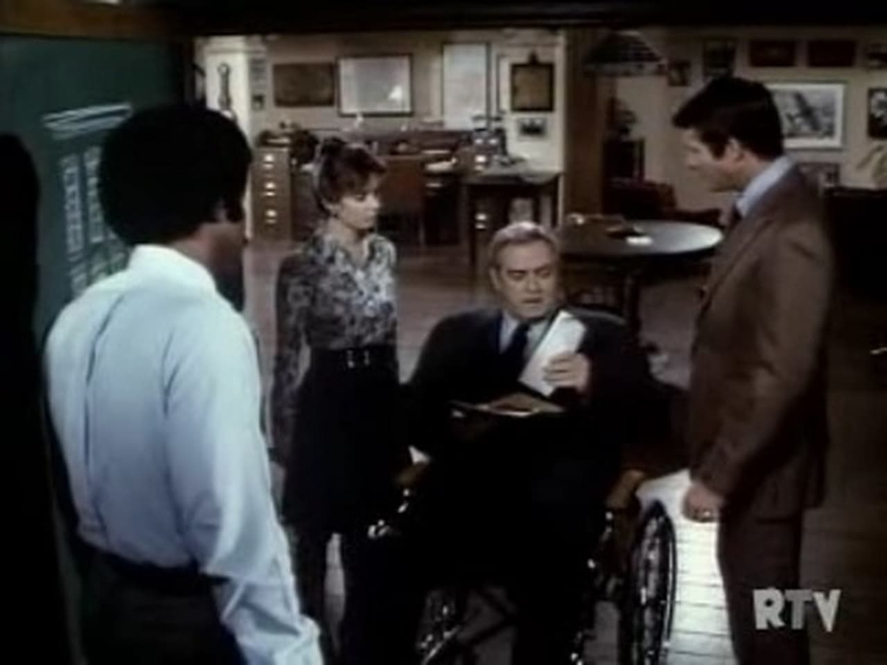 Ironside - Season 8 Episode 11 : The Over-the-Hill Blues