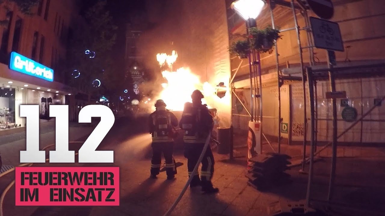 112: Feuerwehr im Einsatz background