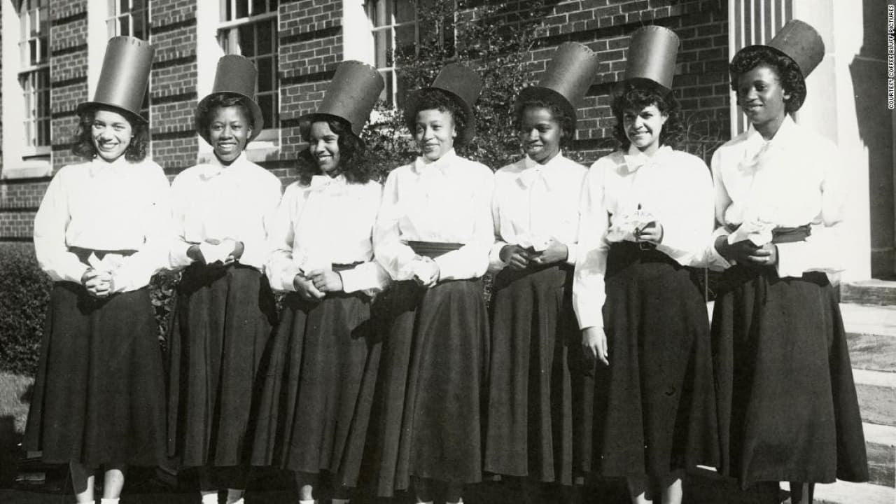 Twenty Pearls: The Story of Alpha Kappa Alpha Sorority background