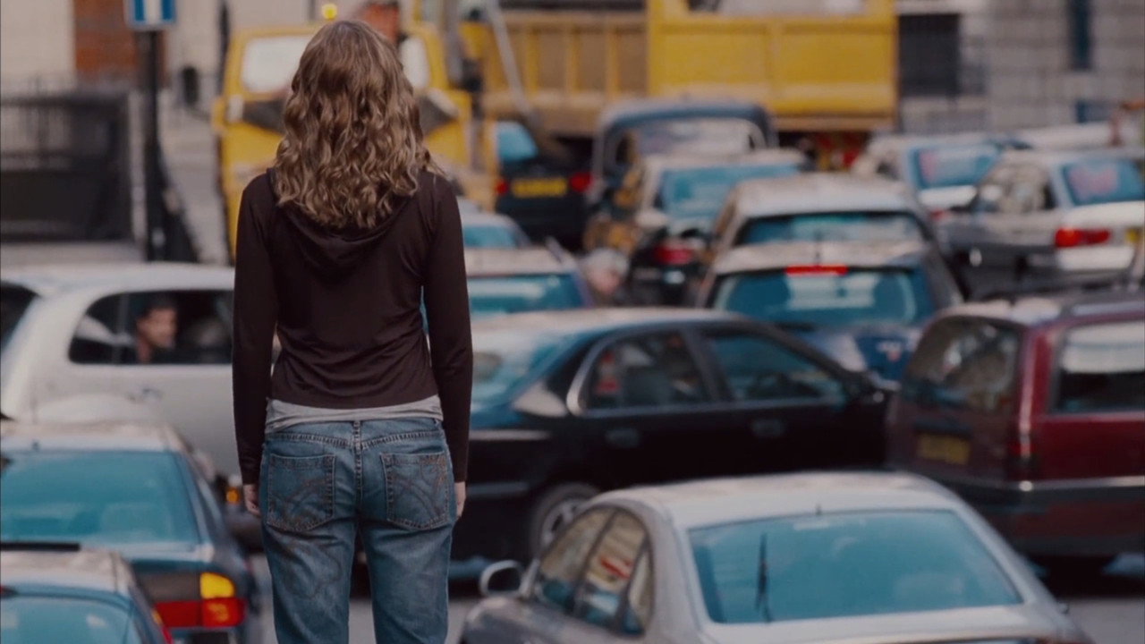 Imagine Me & You background 43