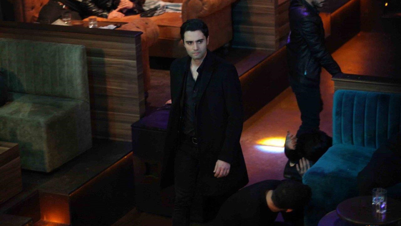 Eşkıya Dünyaya Hükümdar Olmaz — Épisode 15