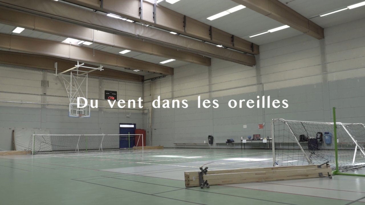 Du vent dans les oreilles backdrop