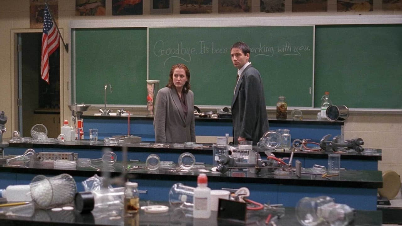 The X-Files - Season 2 Episode 14 : Die Hand Die Verletzt