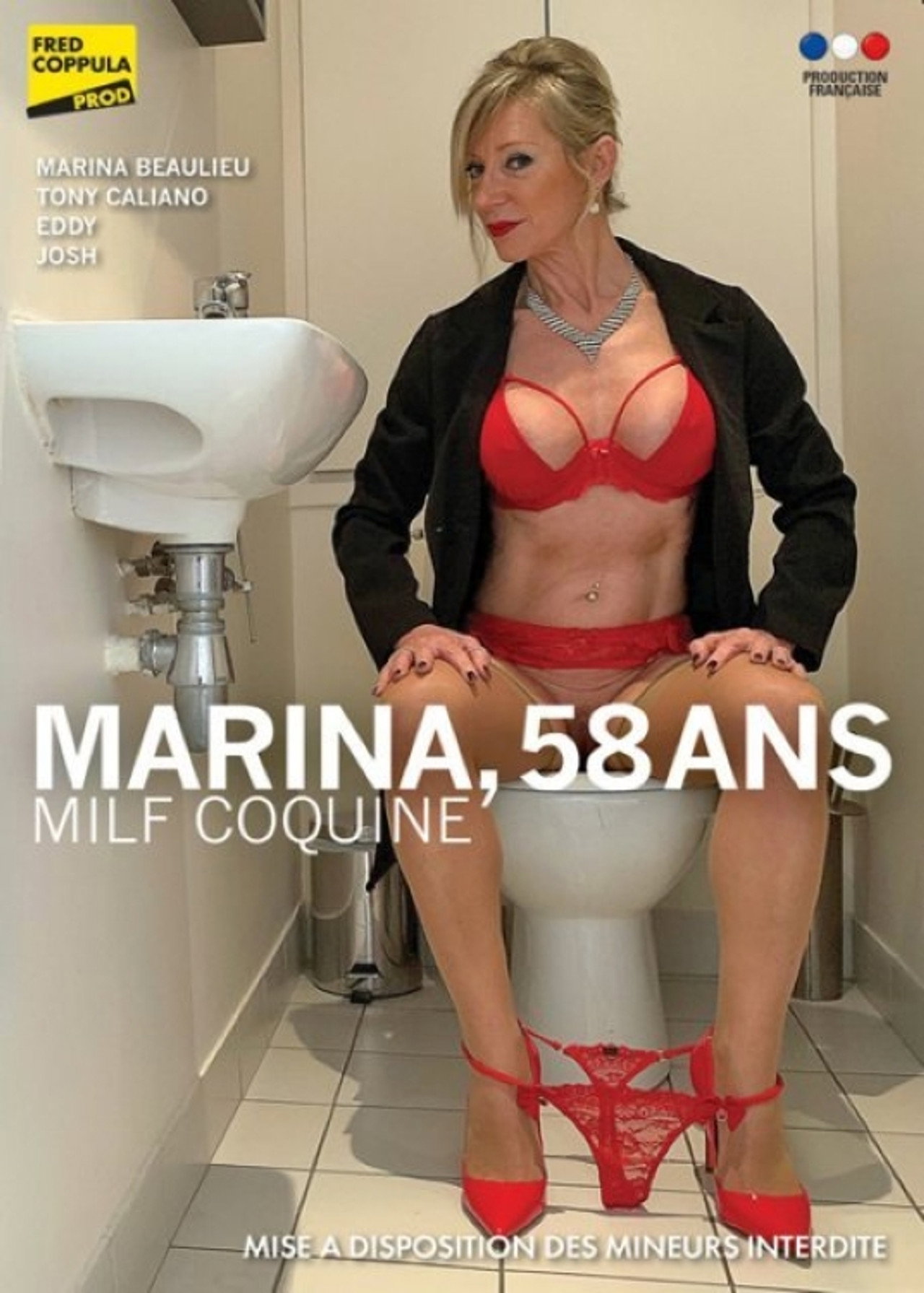 Marina 58 ans MILF coquine Backdrop