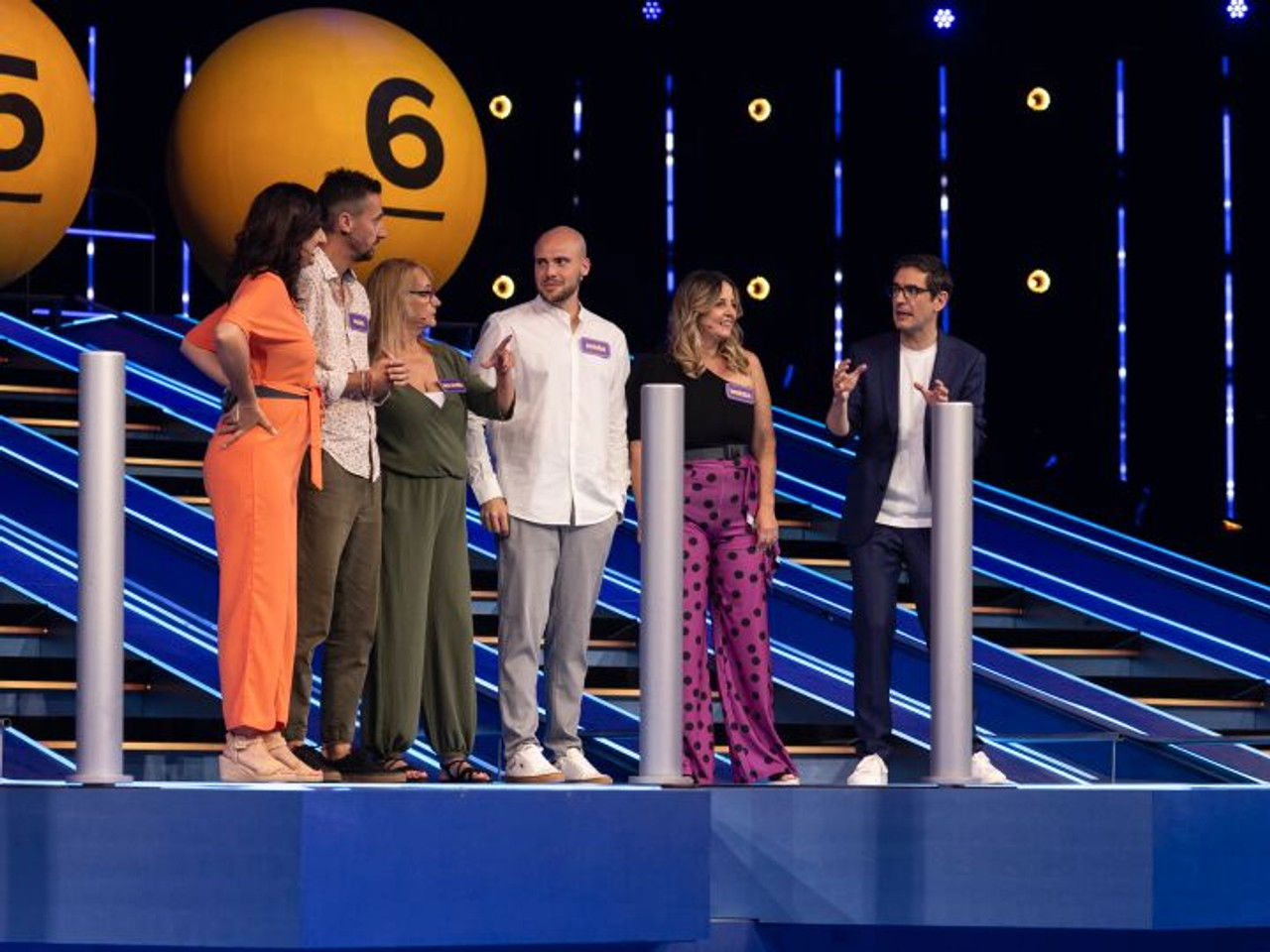 Juego de pelotas backdrop