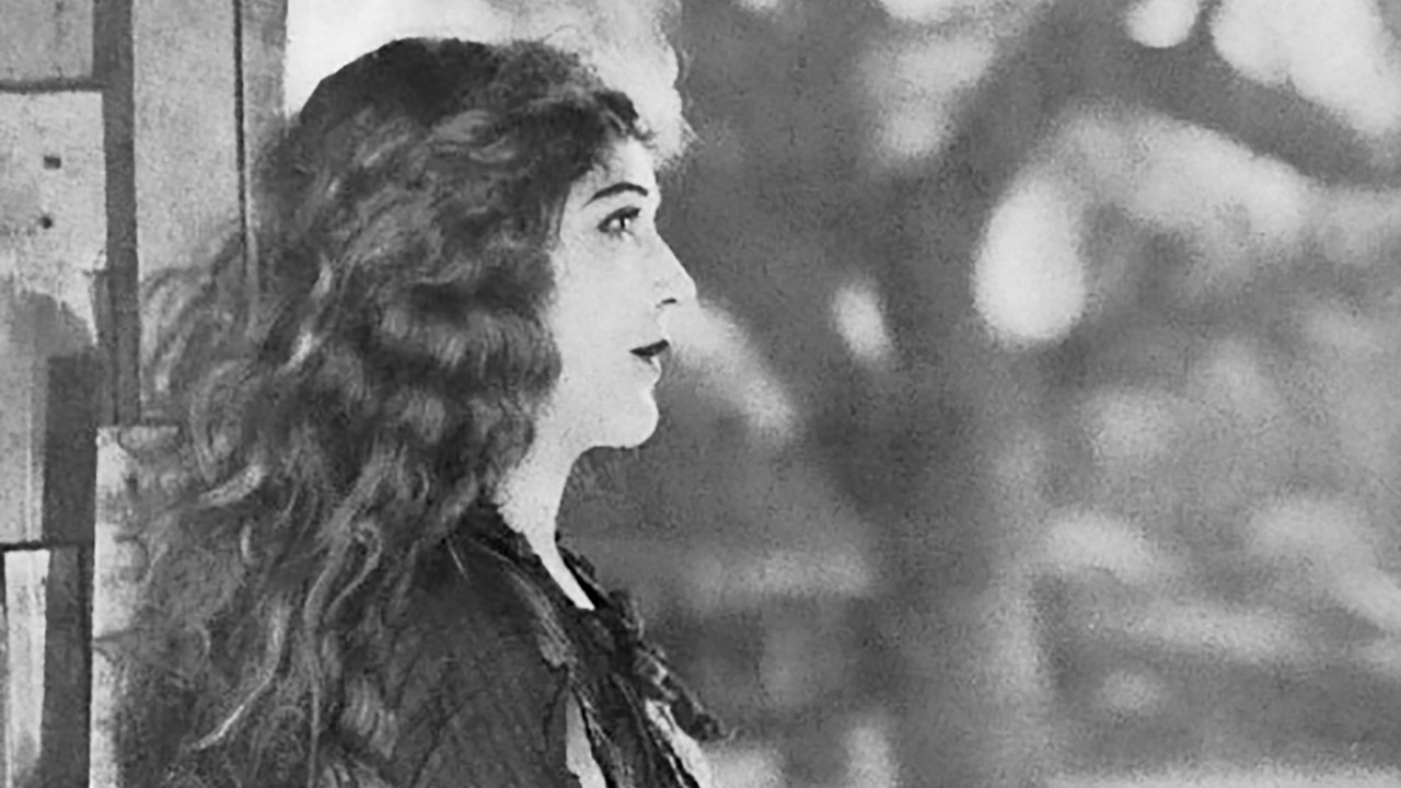 Tess of the Storm Country backdrop