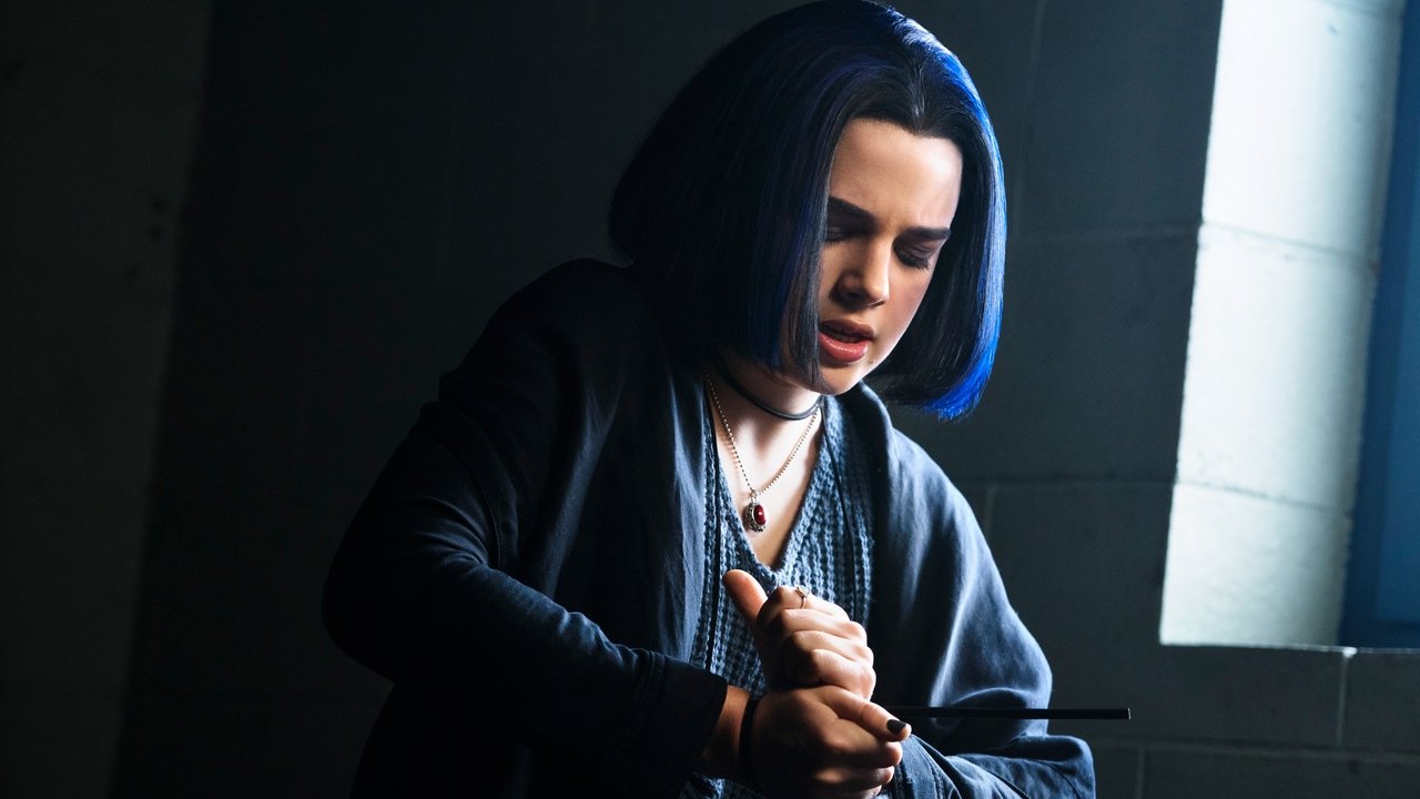 Titans - Season 1 Episode 3 : Origins