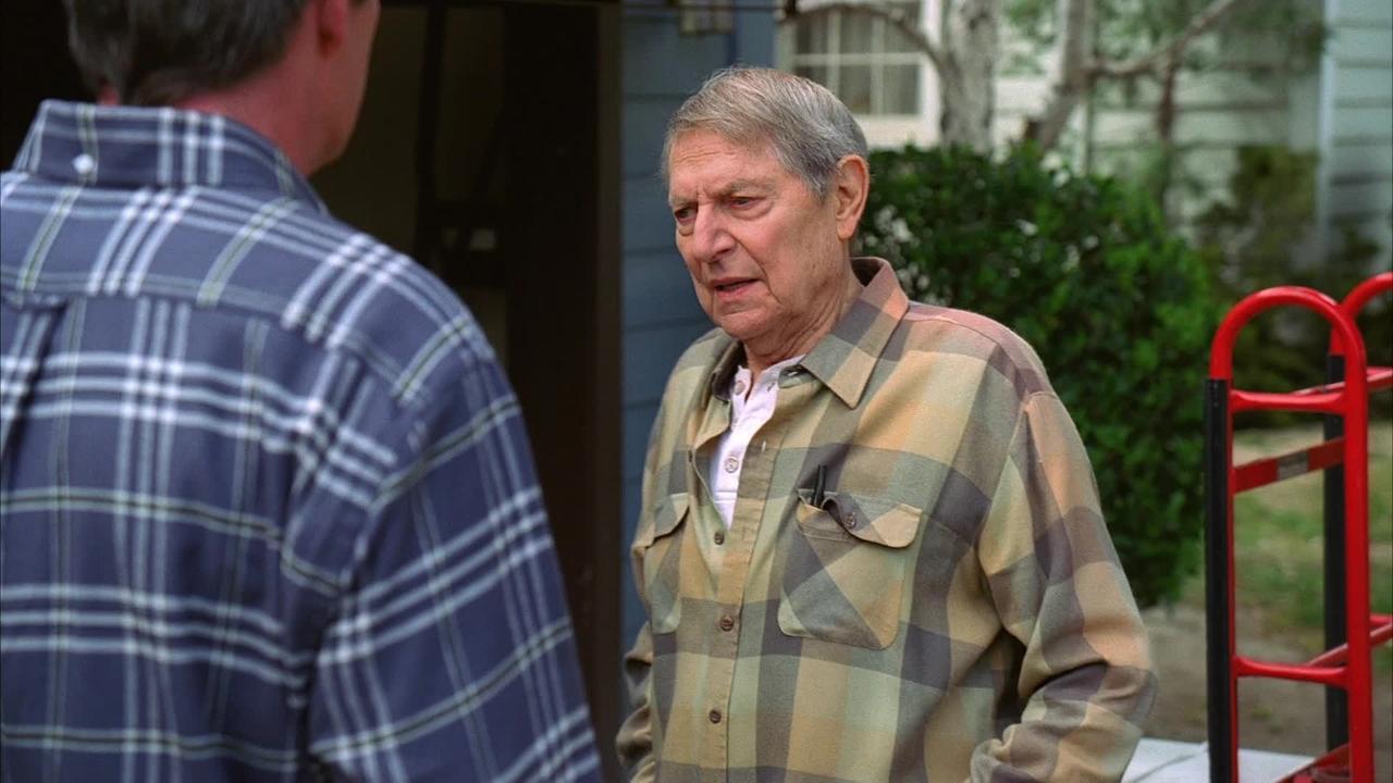 The Middle - Season 3 Episode 22 : The Clover