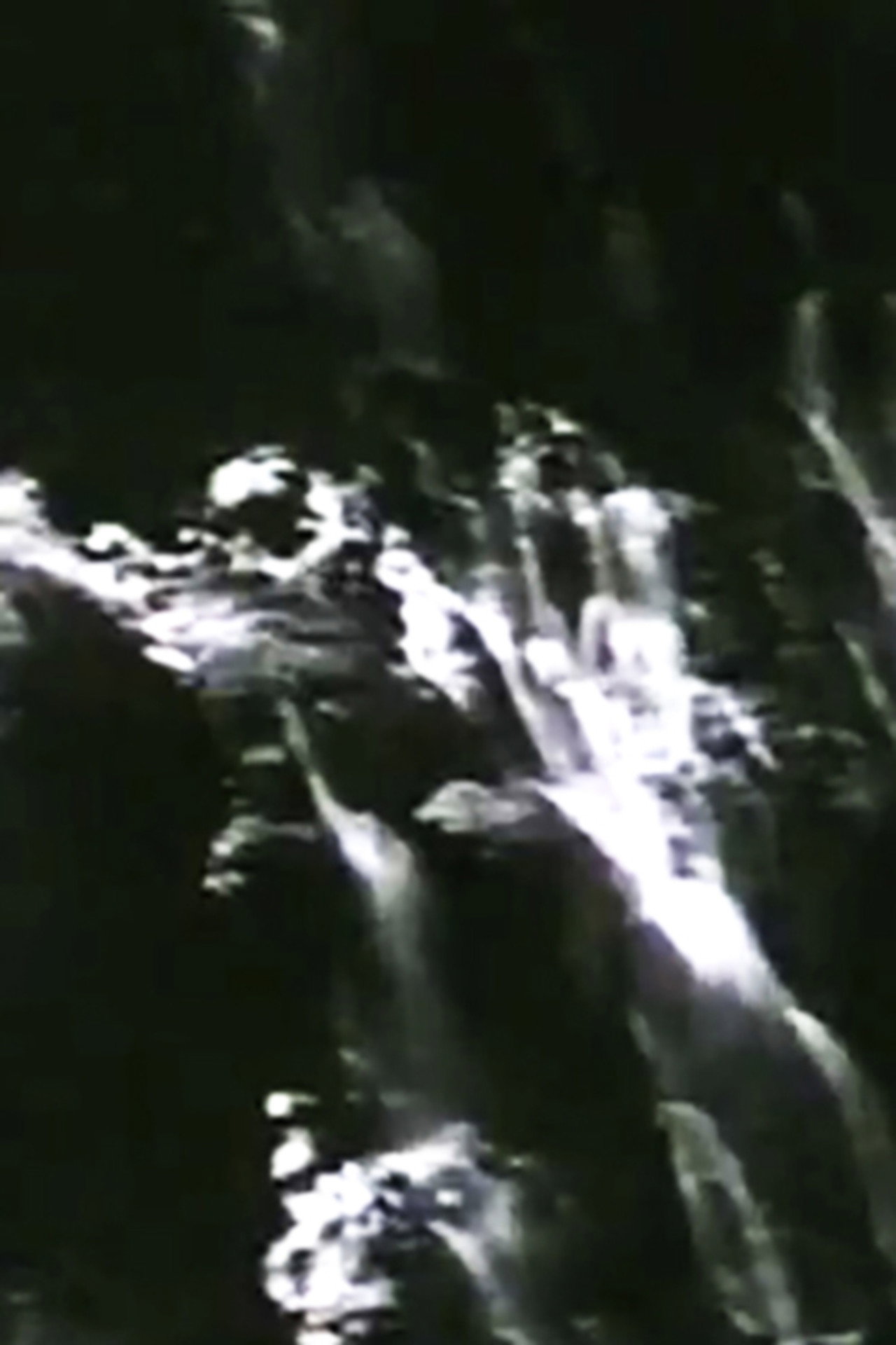 Fractive Clusters filmaffisch