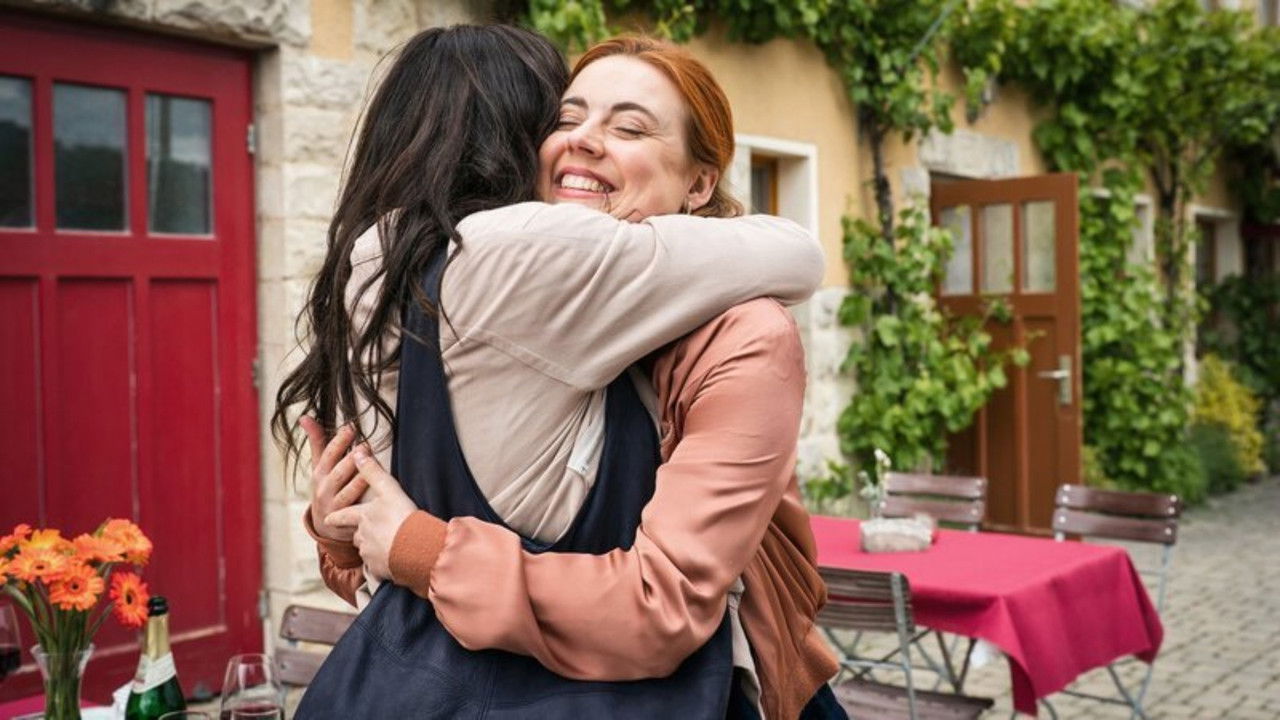 Zwei Frauen für alle Felle - Neues Glück