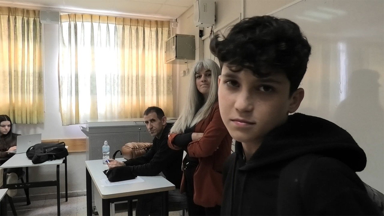 Immagine di copertina del trailer di Zoom-In