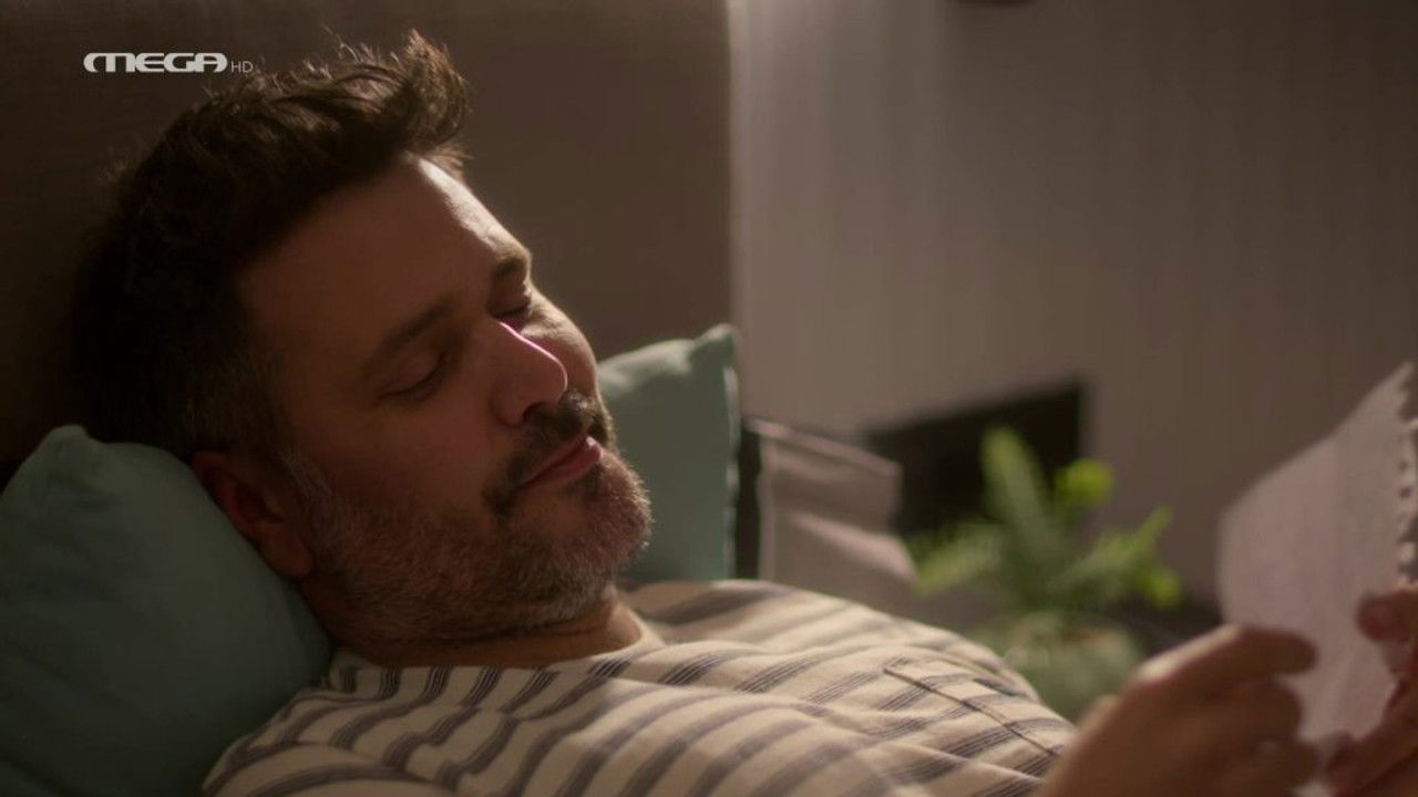 Hotel Ελvira — Épisode 10