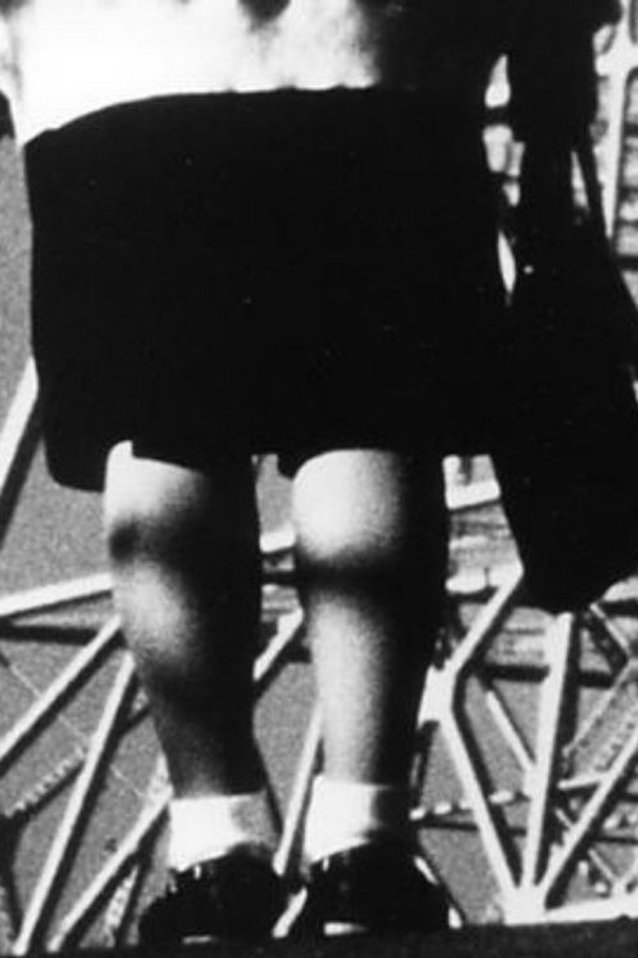 悩ましき東京タワーのもとで filmaffisch