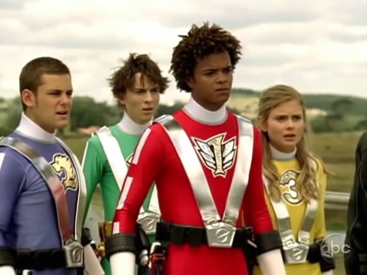 Power Rangers - Season 17 Episode 25 : Key to the Past