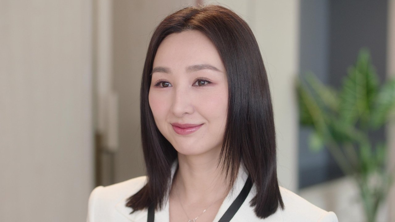 The QUEEN of News - Season 2 Episode 9 : Episode 9