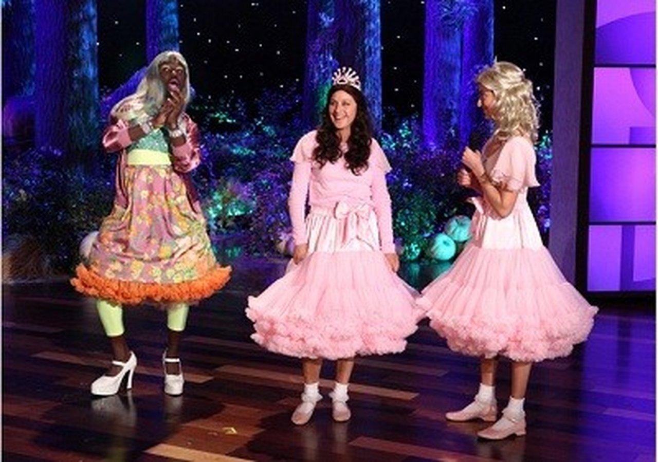 The Ellen DeGeneres Show - Season 9 Episode 36 : The Halloween Show!