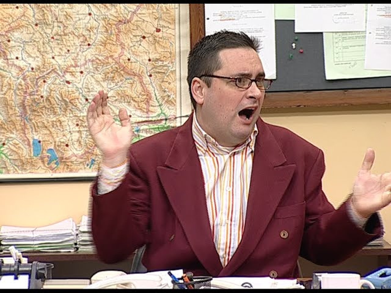 Government Job - Season 3 Episode 92 : 493 Grčka posla