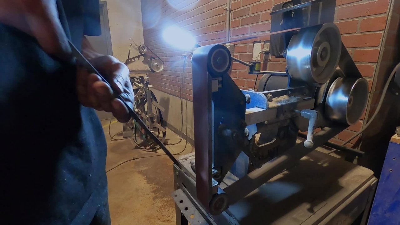 Forged in Fire - Season 9 Episode 21 : Friend or Foe