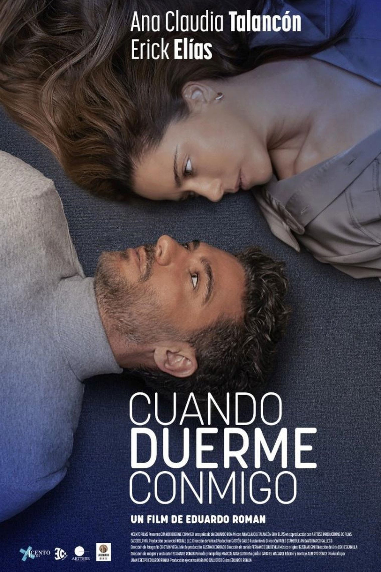 Cuando Duerme Conmigo poster