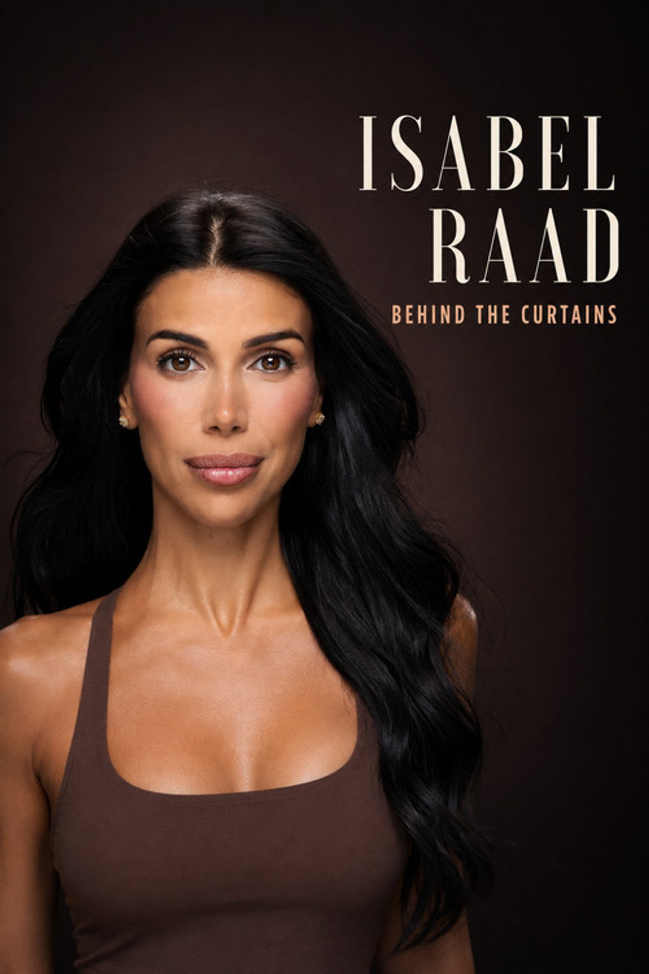 Isabel Raad: Behind the Curtains