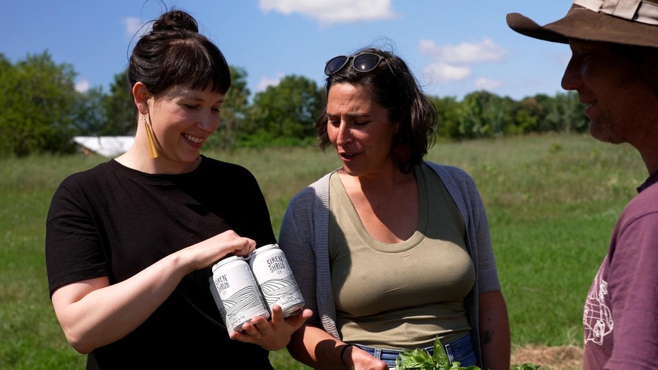 Wisconsin Foodie - Season 12 Episode 1 : Siren Shrub | Whitefeather Organics