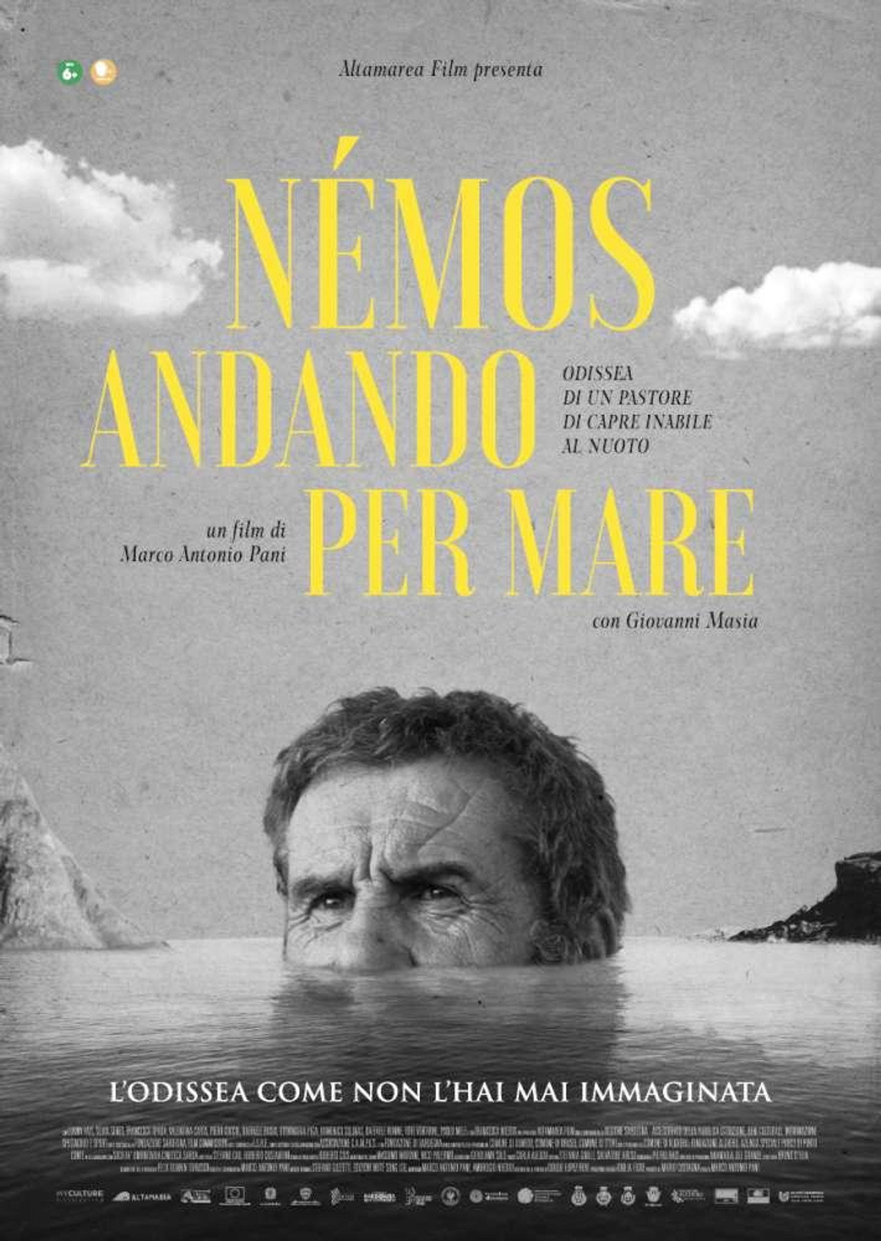 Némos andando per mare