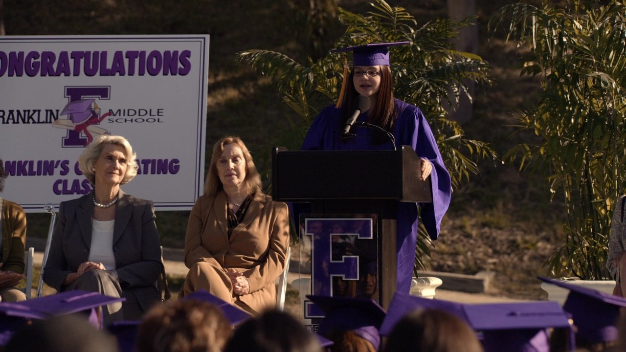 Modern Family - Season 2 Episode 23 : See You Next Fall