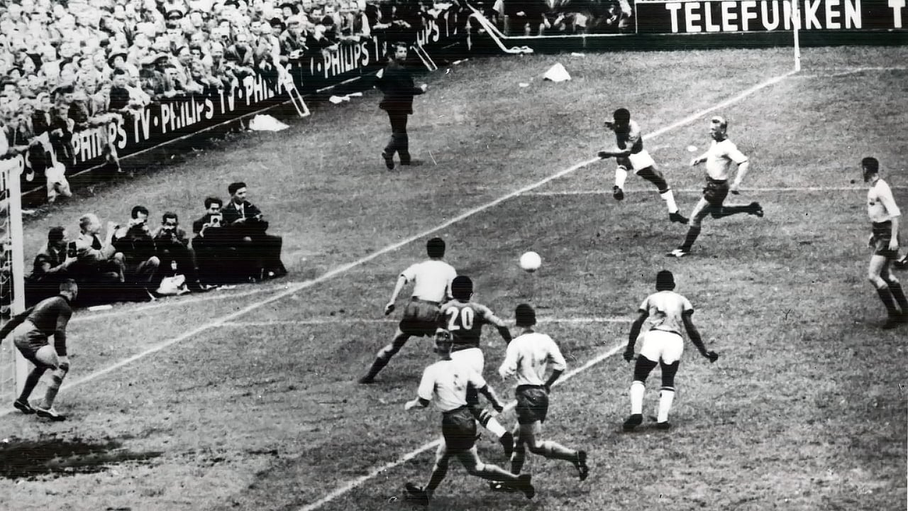 Scen från 1958 FIFA World Cup Official Film: Hinein!