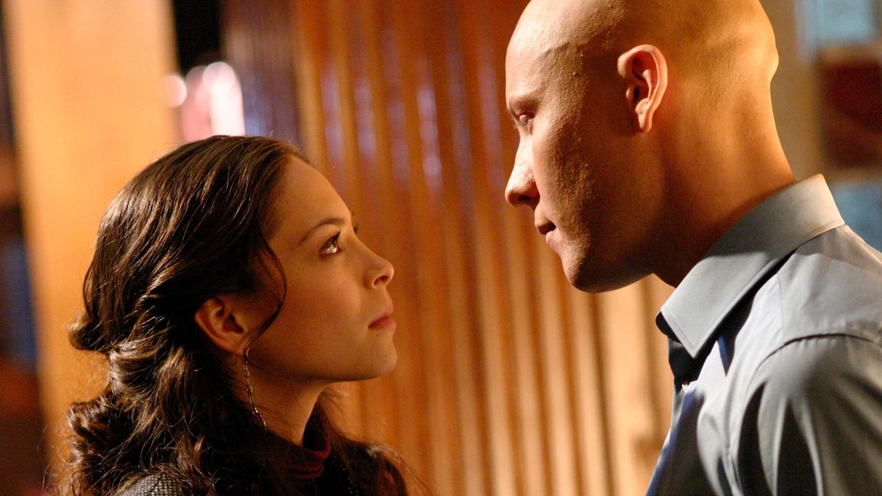 Smallville - Season 5 Episode 18 : Fragile