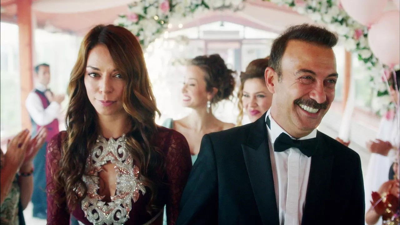 Koca Koca Yalanlar — Épisode 7