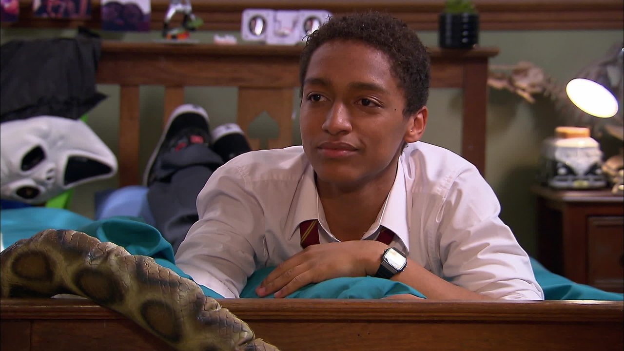 House of Anubis - Season 1 Episode 3 : House of the Black Bird