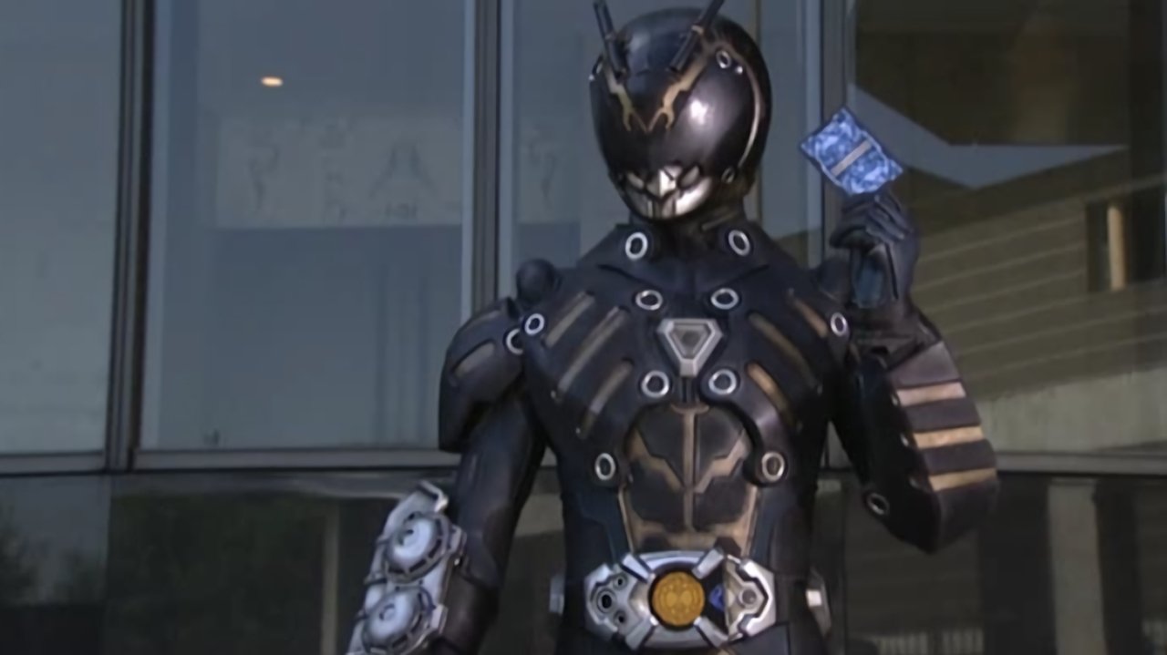 Kamen Rider - Season 12 Episode 38 : Targeted Yui