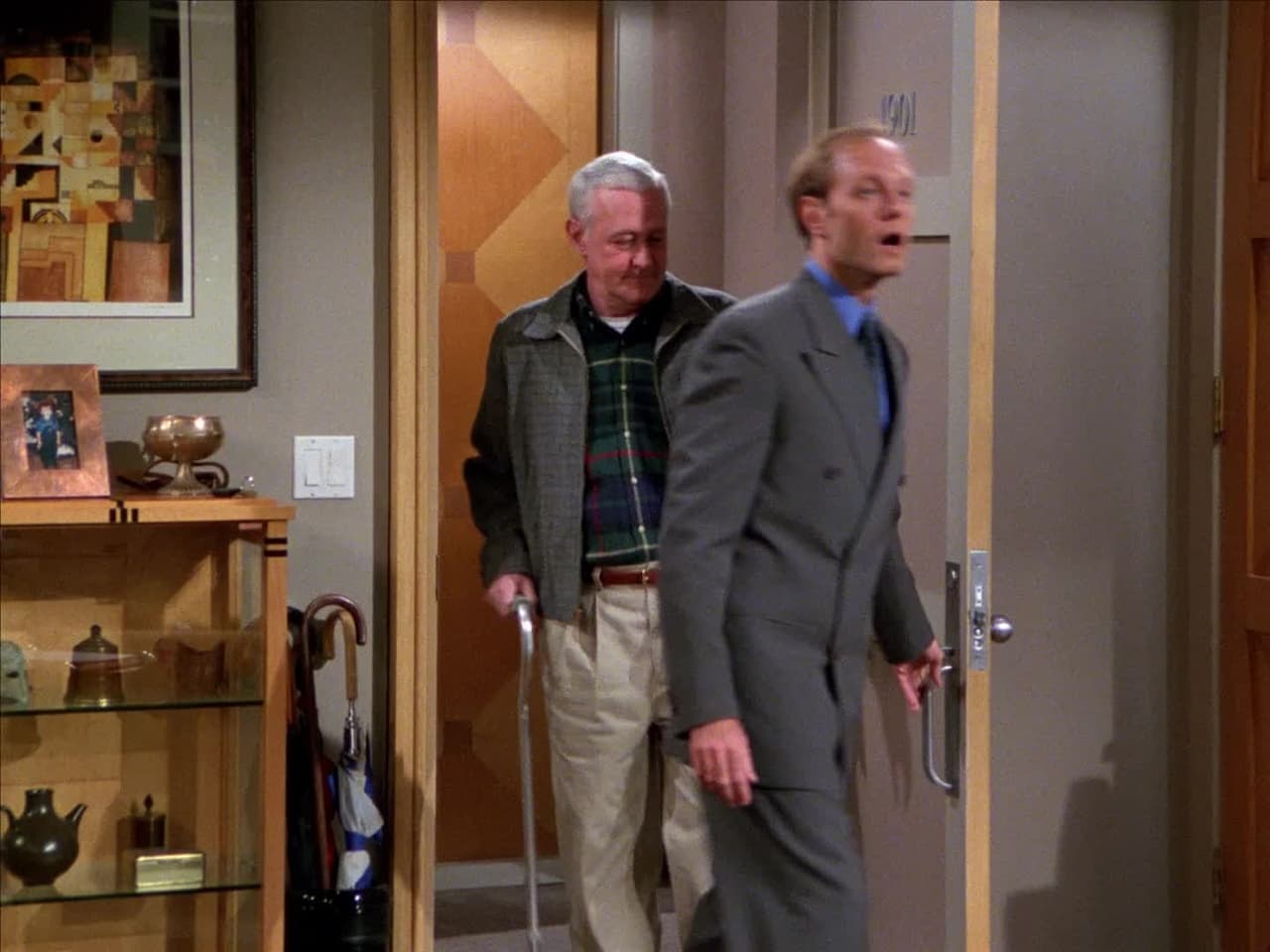 Frasier - Season 6 Episode 3 : Dial M for Martin