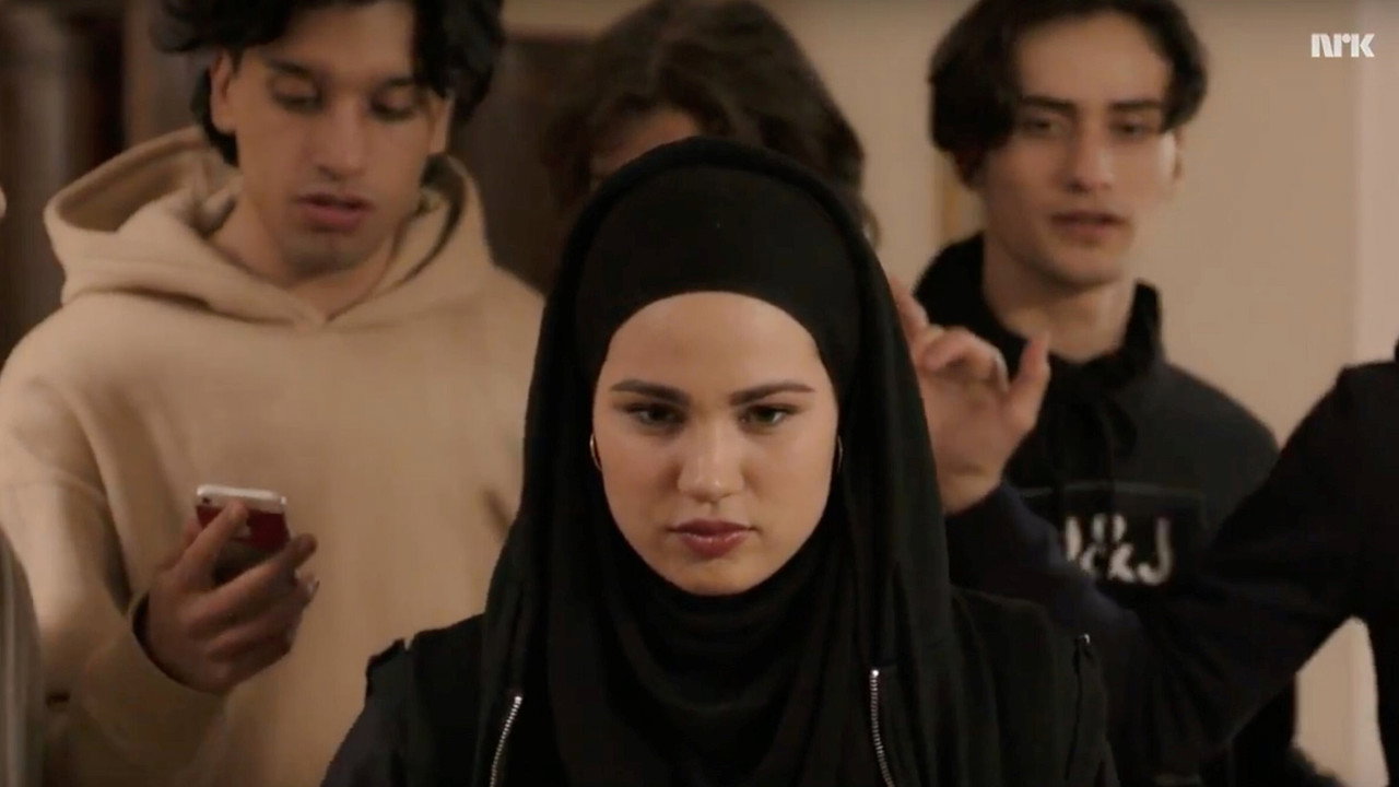 Skam: Sana