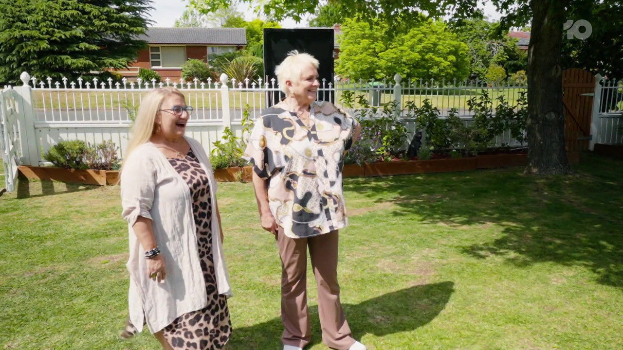 House Hunters Australia - Season 1 Episode 8 : Jenny and Stella