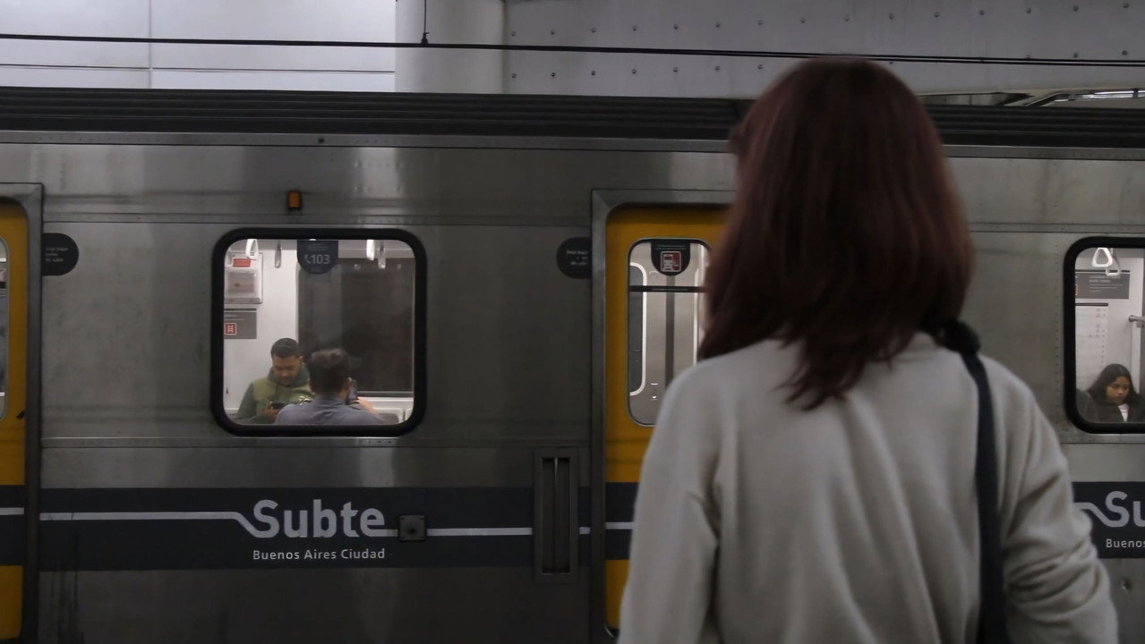 Andén still 4