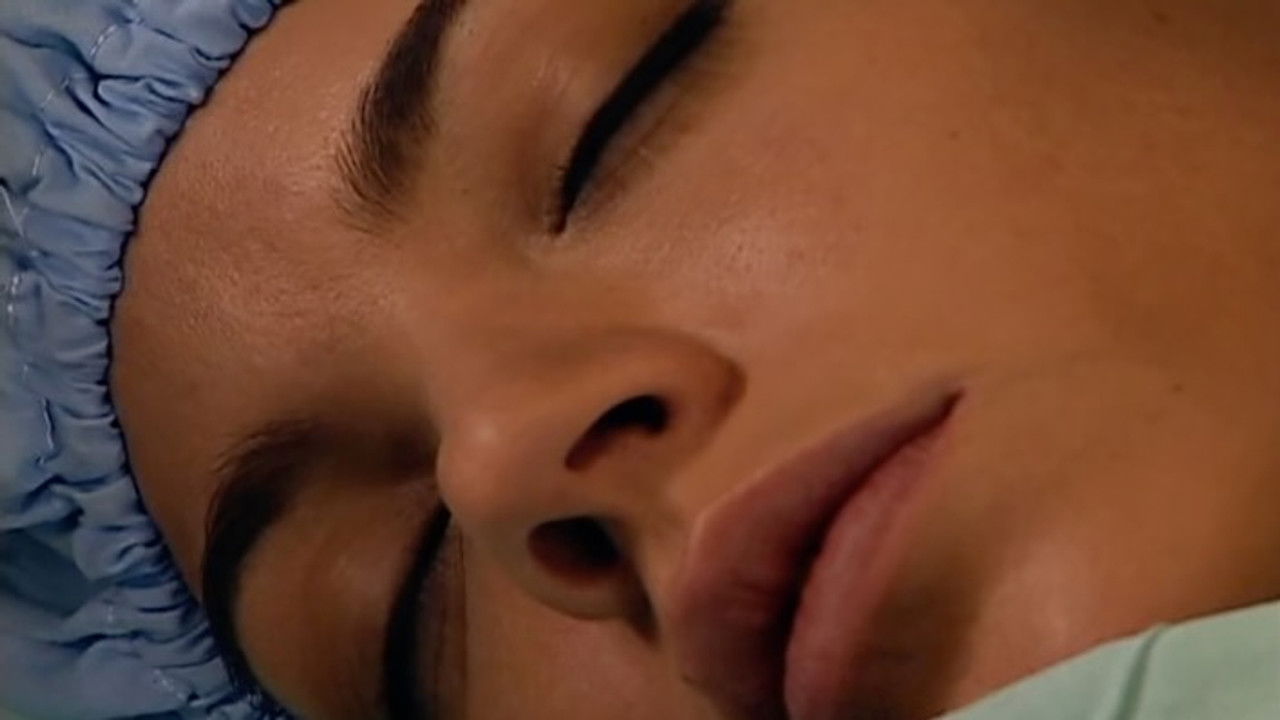 Sin tetas no hay paraíso backdrop