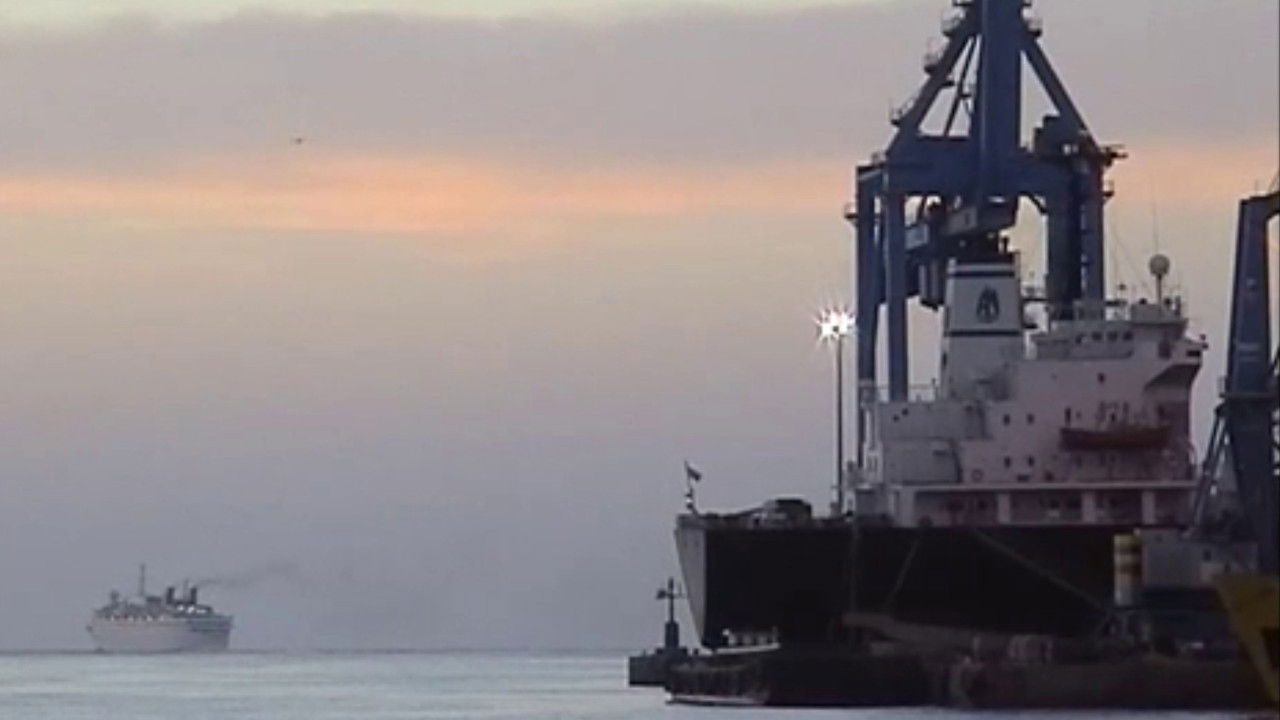 Pushimi Italian backdrop